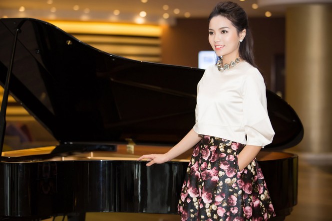 Kỳ Duyên xinh tươi trong trang phục thường ngày - ảnh 10