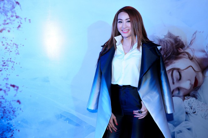 Trang Nhung 'vác' bụng bầu đi sự kiện - ảnh 2