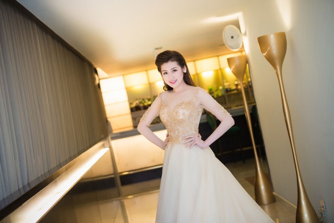 Á hậu Tú Anh, Thụy Vân 'đọ' nhan sắc lộng lẫy - ảnh 3