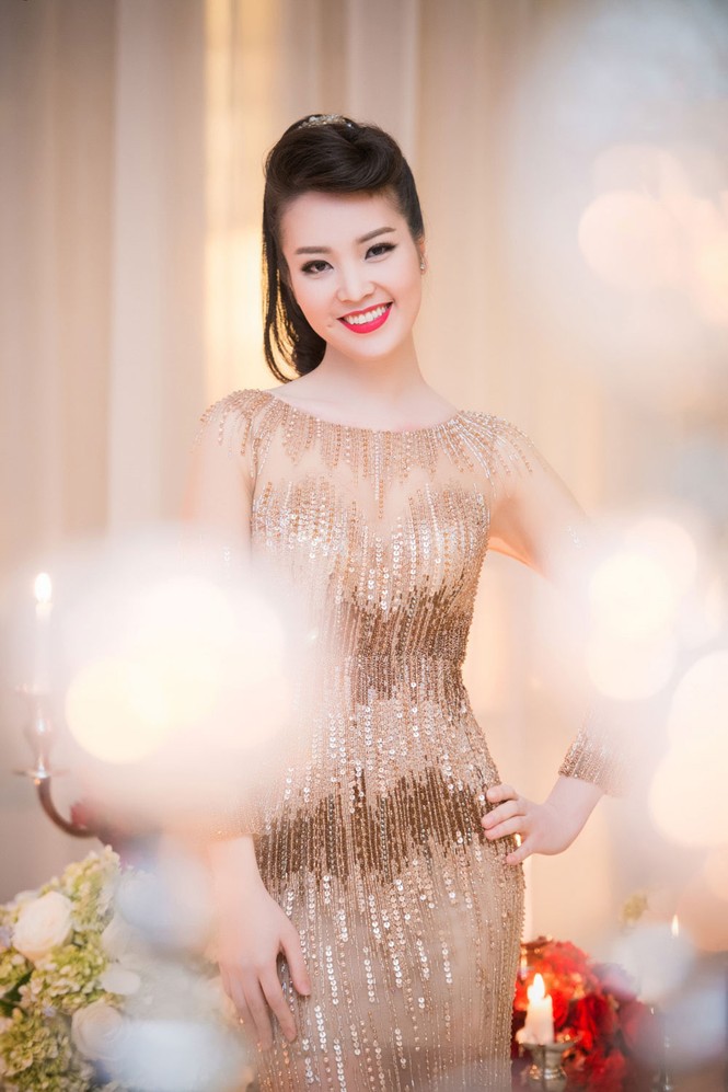 Á hậu Tú Anh, Thụy Vân 'đọ' nhan sắc lộng lẫy - ảnh 10