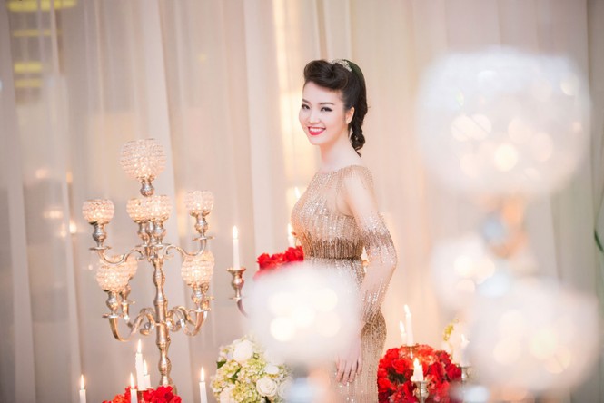 Á hậu Tú Anh, Thụy Vân 'đọ' nhan sắc lộng lẫy - ảnh 8