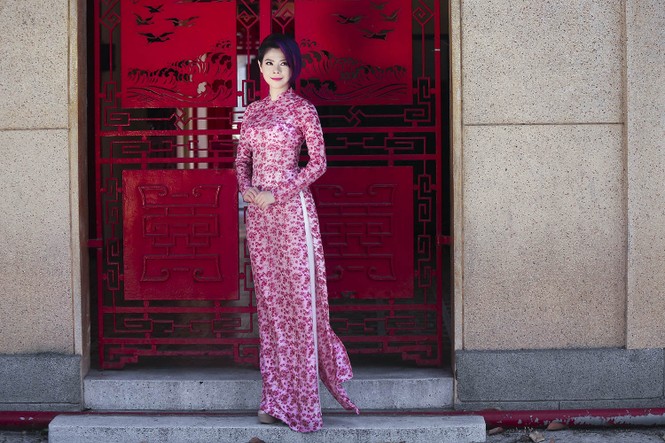 'Búp bê' Thanh Thảo ngượng ngùng khi mặc áo dài - ảnh 9