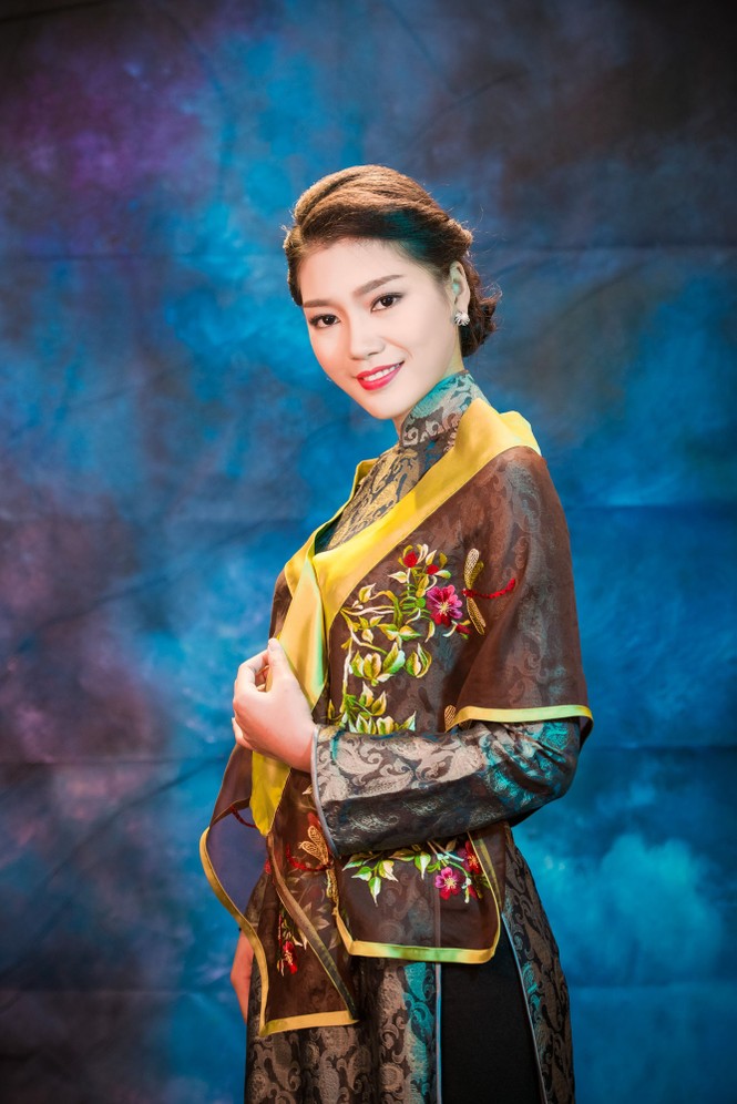 Người đẹp Thanh Tú, Kiều Anh duyên dáng với áo dài - ảnh 11