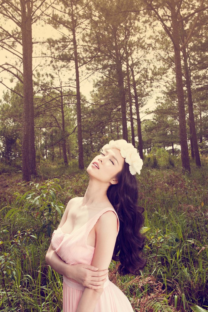 Vũ Ngọc Anh đẹp 'mê hồn' như nàng công chúa trong rừng - ảnh 6