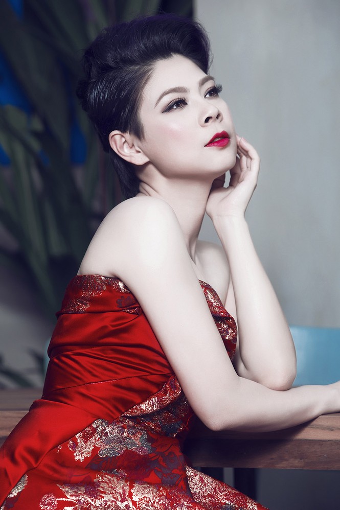 'Búp bê' Thanh Thảo 'lột xác' với phong cách kiêu sa, gợi cảm - ảnh 8