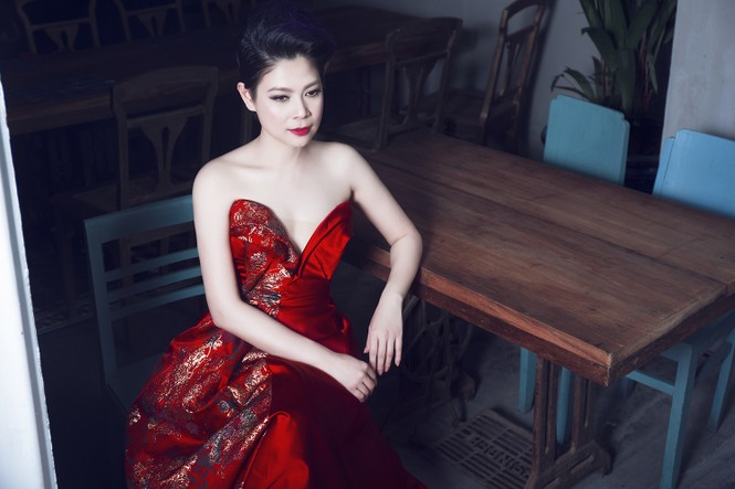 'Búp bê' Thanh Thảo 'lột xác' với phong cách kiêu sa, gợi cảm - ảnh 5