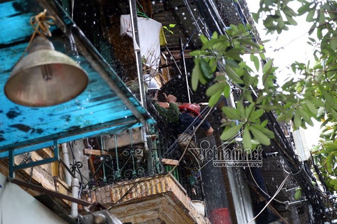 Hà Nội: Cháy lớn trên phố Phùng Hưng, vội sơ tán trẻ mầm non - ảnh 8