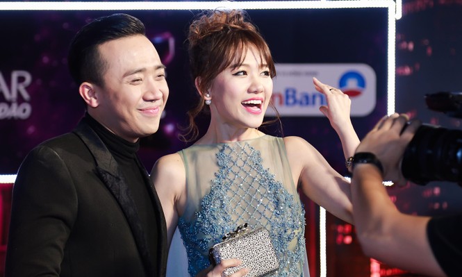 Hari Won cười 'tít mắt' bên Trấn Thành khi nhận giải thưởng âm nhạc - ảnh 3