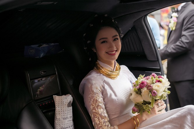 Dàn siêu xe hoành tráng trong lễ rước dâu của Hoa hậu Thu Ngân - ảnh 7
