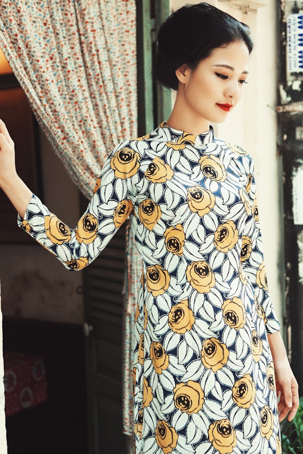Trần Thị Quỳnh hoá thiếu nữ Sài Gòn xưa với áo dài - ảnh 4