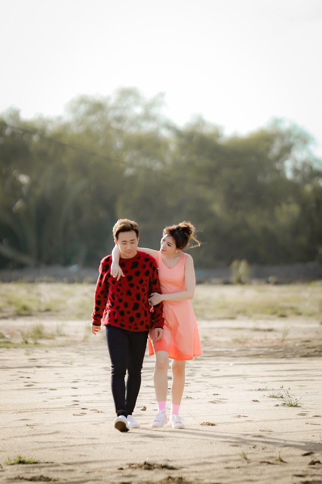 Trấn Thành 'đốn tim fans khi chăm sóc Hari Won hết mực - ảnh 2