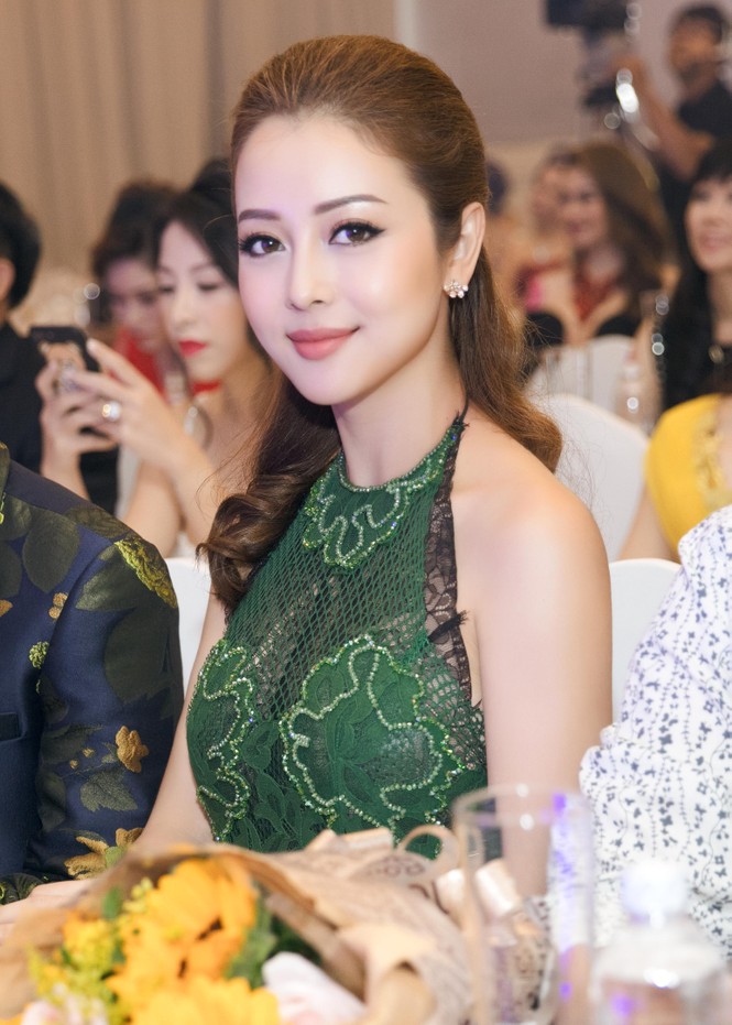 Nhan sắc hút hồn của 'gái 3 con' Jennifer Phạm - ảnh 8