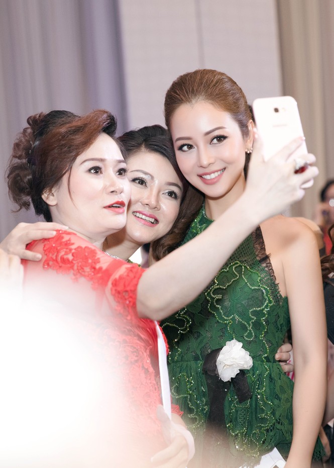 Nhan sắc hút hồn của 'gái 3 con' Jennifer Phạm - ảnh 6