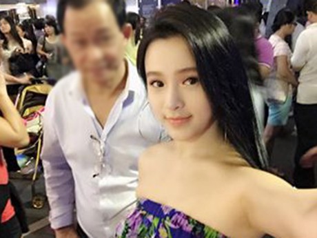 Nữ du học sinh gây sốt vì gương mặt xinh đẹp - ảnh 4