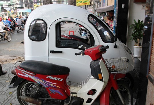 Bỏ vài chục triệu mua ô tô điện rồi về xếp xó - ảnh 1