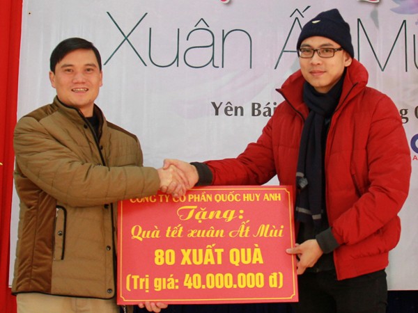 'Đưa mùa xuân' đến với người nghèo Yên Bái - ảnh 3