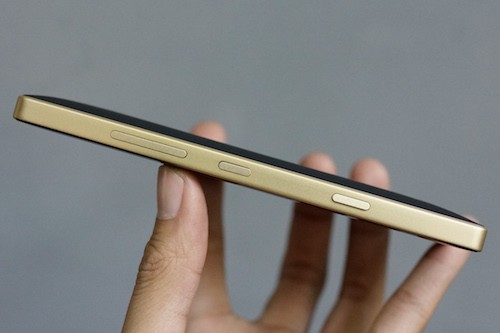 Nokia Lumia 930 Gold vừa xuất hiện, giá gần 11 triệu đồng - ảnh 3