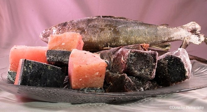 Món ngon cực lạ từ da và mỡ cá voi - ảnh 9