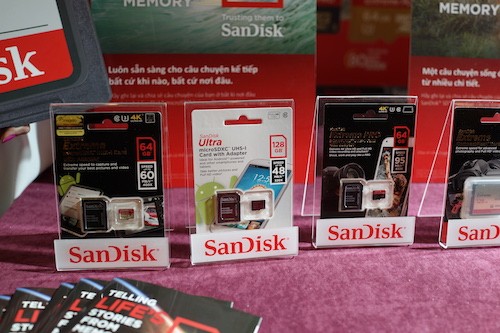 Thẻ nhớ dung lượng 512GB giá 18 triệu đồng - ảnh 1