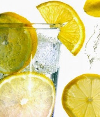 Loại bỏ chất thải và độc hại ra khỏi ruột già với 8 cách đơn giản - ảnh 1
