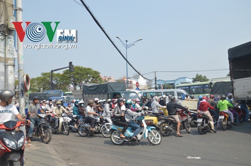 Va chạm xe tải, một phụ nữ bị cán nát tay - ảnh 4