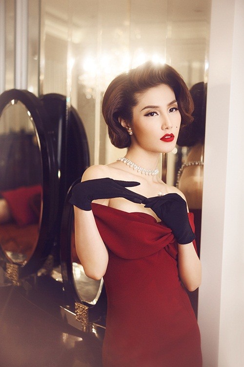 Diễm My 9X sexy đầy ma lực - ảnh 4