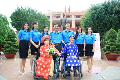 Đám cưới “Vẹn tròn hạnh phúc” của 6 cặp đôi khuyết tật - ảnh 3