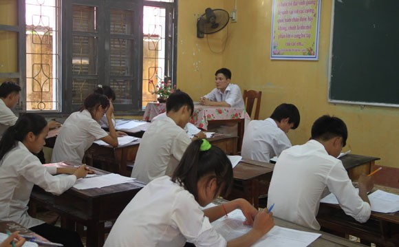 Lò luyện “hồi sinh” dạy thi trắc nghiệm - ảnh 1