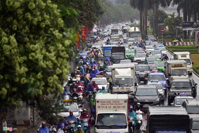 Hà Nội: Kẹt cứng giao thông trên tuyến buýt nhanh BRT - ảnh 10