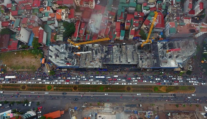 Hà Nội: Kẹt cứng giao thông trên tuyến buýt nhanh BRT - ảnh 3