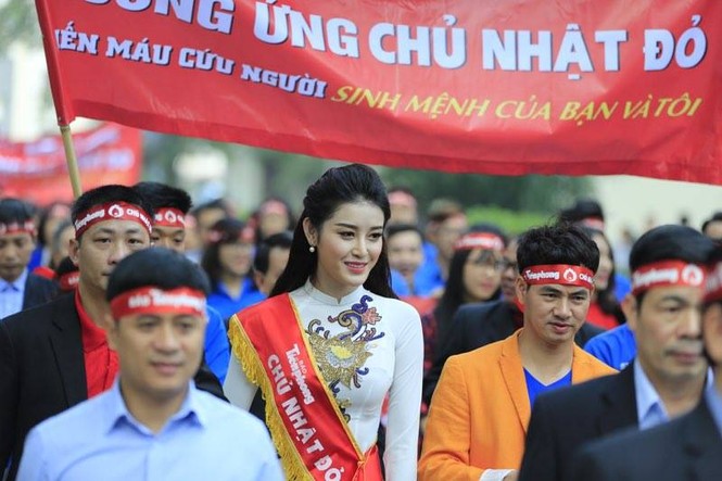 nghệ sĩ hiến máu, Chủ Nhật Đỏ 2017 - ảnh 1