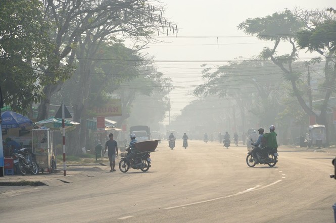 Ngỡ ngàng với hình ảnh Cần Thơ, Sóc Trăng phủ kín sương mù - ảnh 8