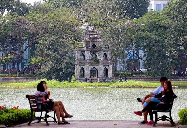 Diện mạo Hồ Hoàn Kiếm trước khi có thông tin nạo vét - ảnh 5