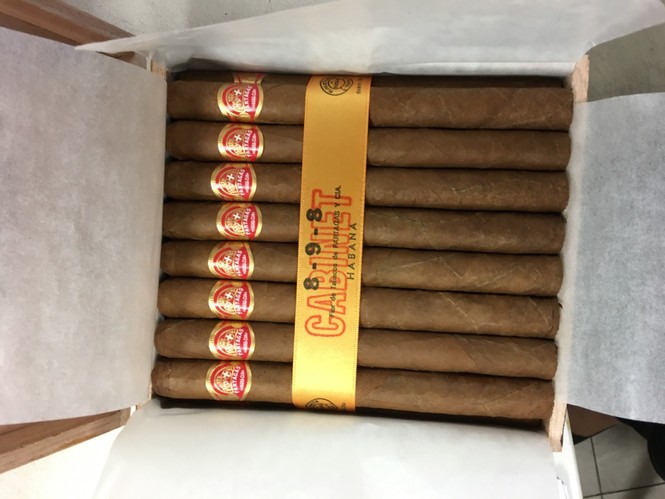 Phát hiện gần 17.000 điếu xì gà Cuba nhập lậu tại Nội Bài - ảnh 1