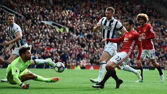 Mourinho lại cho CĐV dùng “thuốc ngủ” giống Van Gaal - ảnh 2