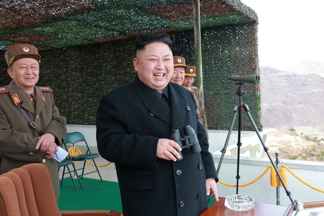 Ông Kim Jong-un ca ngợi sức mạnh của xe tăng Triều Tiên - ảnh 4