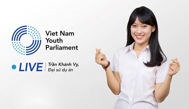 Nữ sinh 'nhại' 7 thứ tiếng đọc bản tin bằng giọng ba miền - ảnh 3