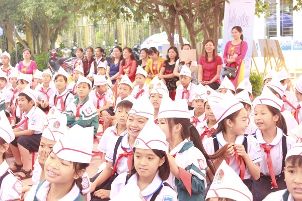 1.000 học sinh Hà Nội tham gia Ngày hội “Em yêu nước sạch” - ảnh 1