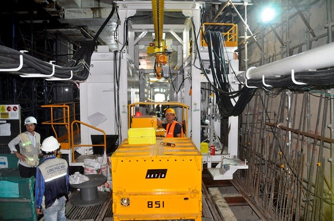 “Đột kích” nơi lắp ráp robot đào hầm khổng lồ ở TPHCM - ảnh 7