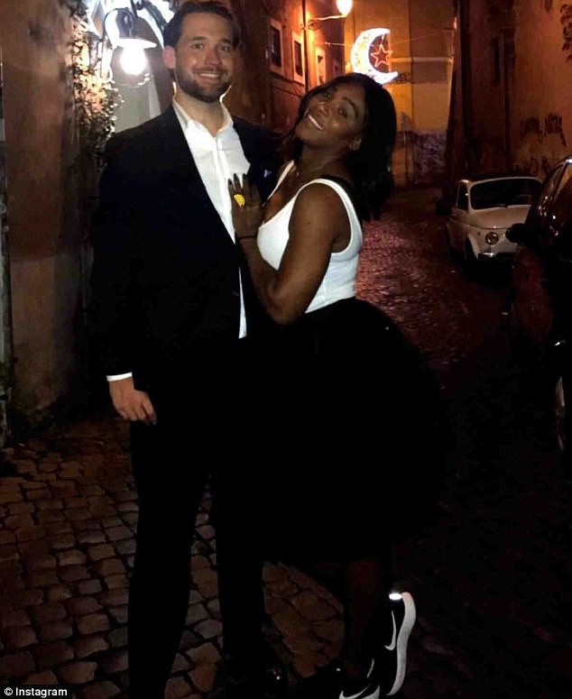 Tay vợt Serena Williams gây sốc khi tiết lộ mang bầu 5 tháng - ảnh 3