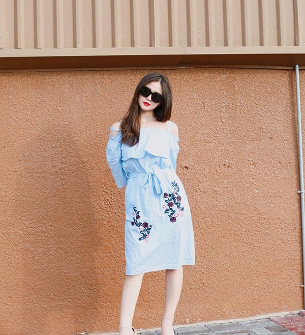 Hotgirl Đà Nẵng mệt mỏi vì tin nhắn gạ tình - ảnh 3
