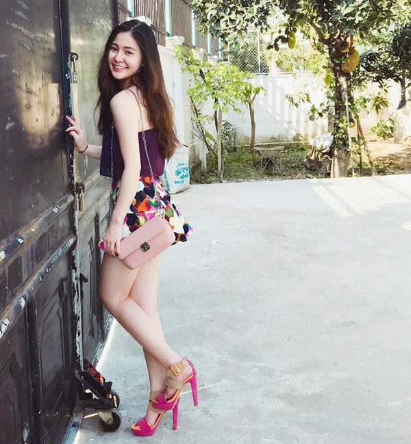 Hotgirl Đà Nẵng mệt mỏi vì tin nhắn gạ tình - ảnh 5