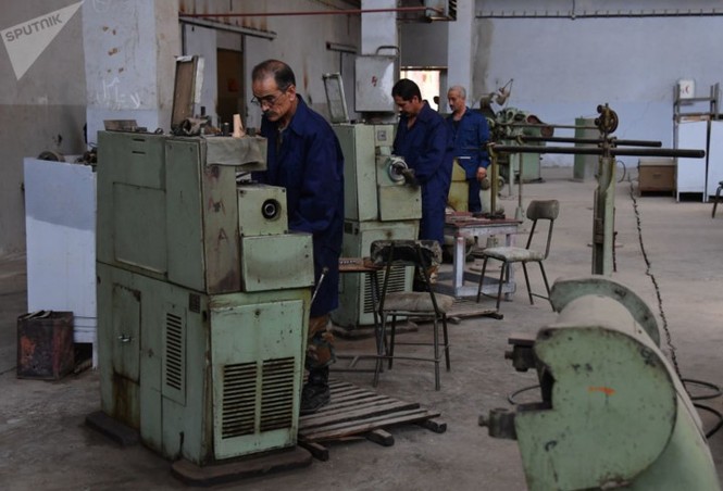 Thâm nhập xưởng phục chế pháo của quân đội Syria ở Hama - ảnh 10