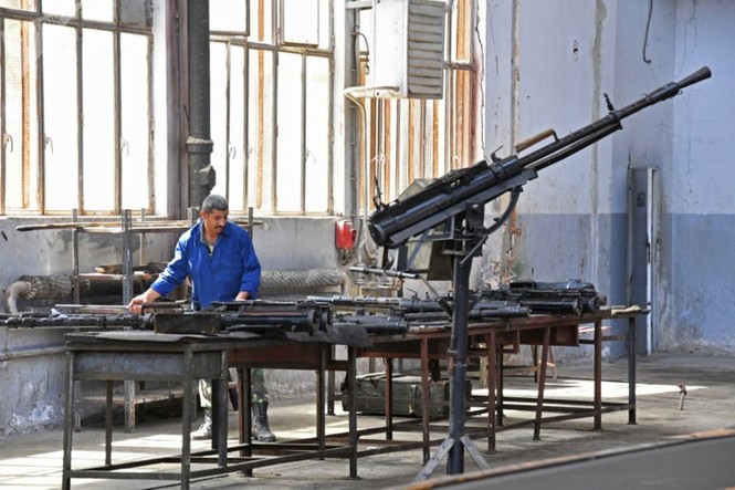 Thâm nhập xưởng phục chế pháo của quân đội Syria ở Hama - ảnh 3