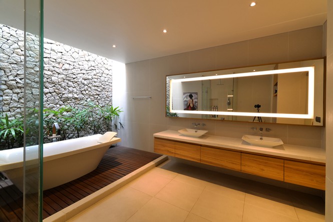 Resort thu nhỏ trong biệt thự của đại gia Sài Gòn - ảnh 10