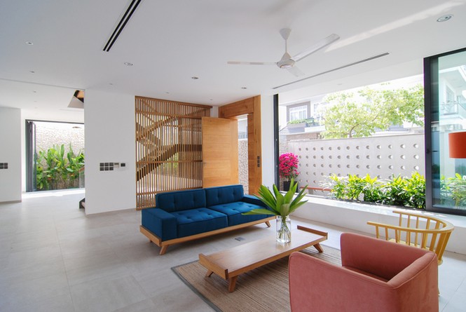 Resort thu nhỏ trong biệt thự của đại gia Sài Gòn - ảnh 3