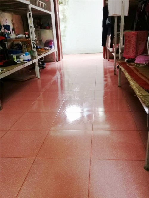 Nữ sinh Thái Nguyên than trời vì bạn cùng phòng kí túc xá quá bừa bộn - ảnh 2