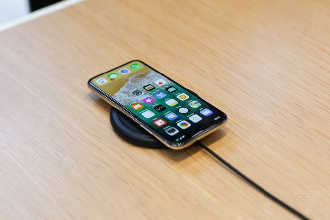 Cảm nhận ban đầu về iPhone X, mẫu iPhone “sang xịn” nhất của Apple - ảnh 8