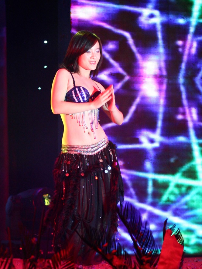 Múa bellydance