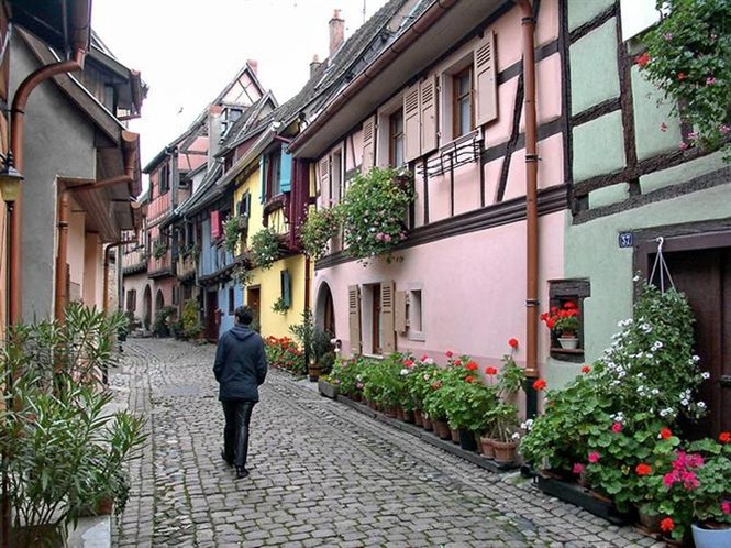 Eguisheim được mệnh danh là trái tim vùng Eguisheim